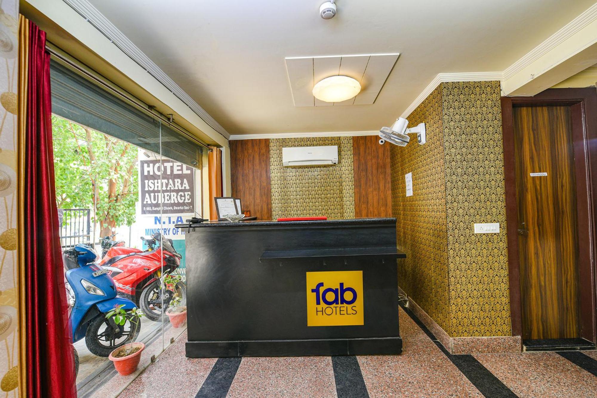 Fabhotel Ishtara Auberge - Nr Yashobhoomi Convention Centre New Delhi Extérieur photo