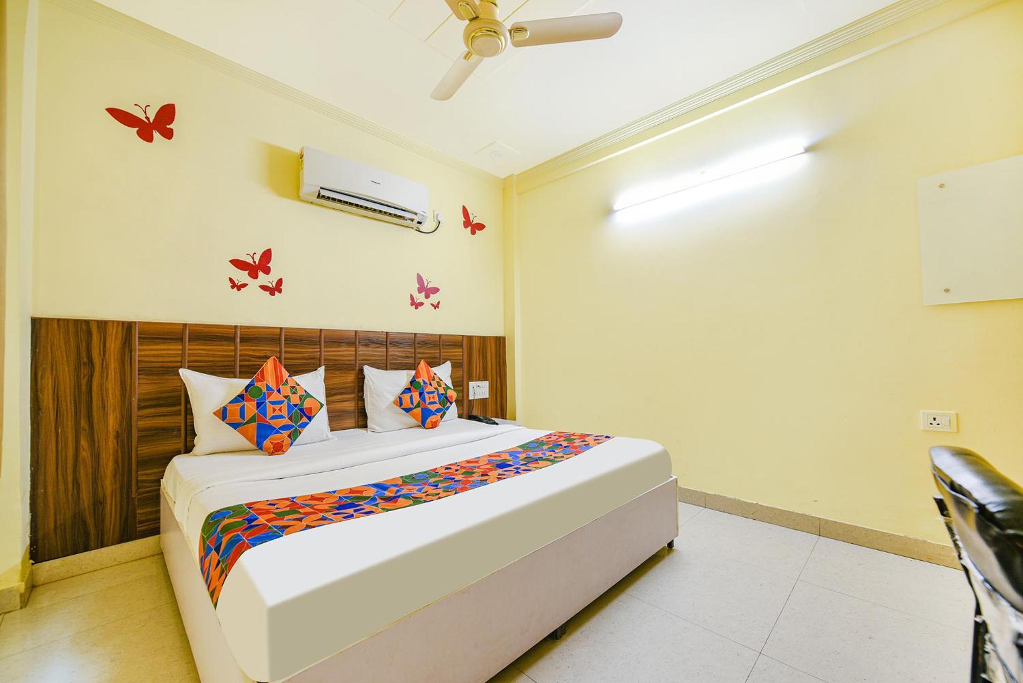 Fabhotel Ishtara Auberge - Nr Yashobhoomi Convention Centre New Delhi Extérieur photo