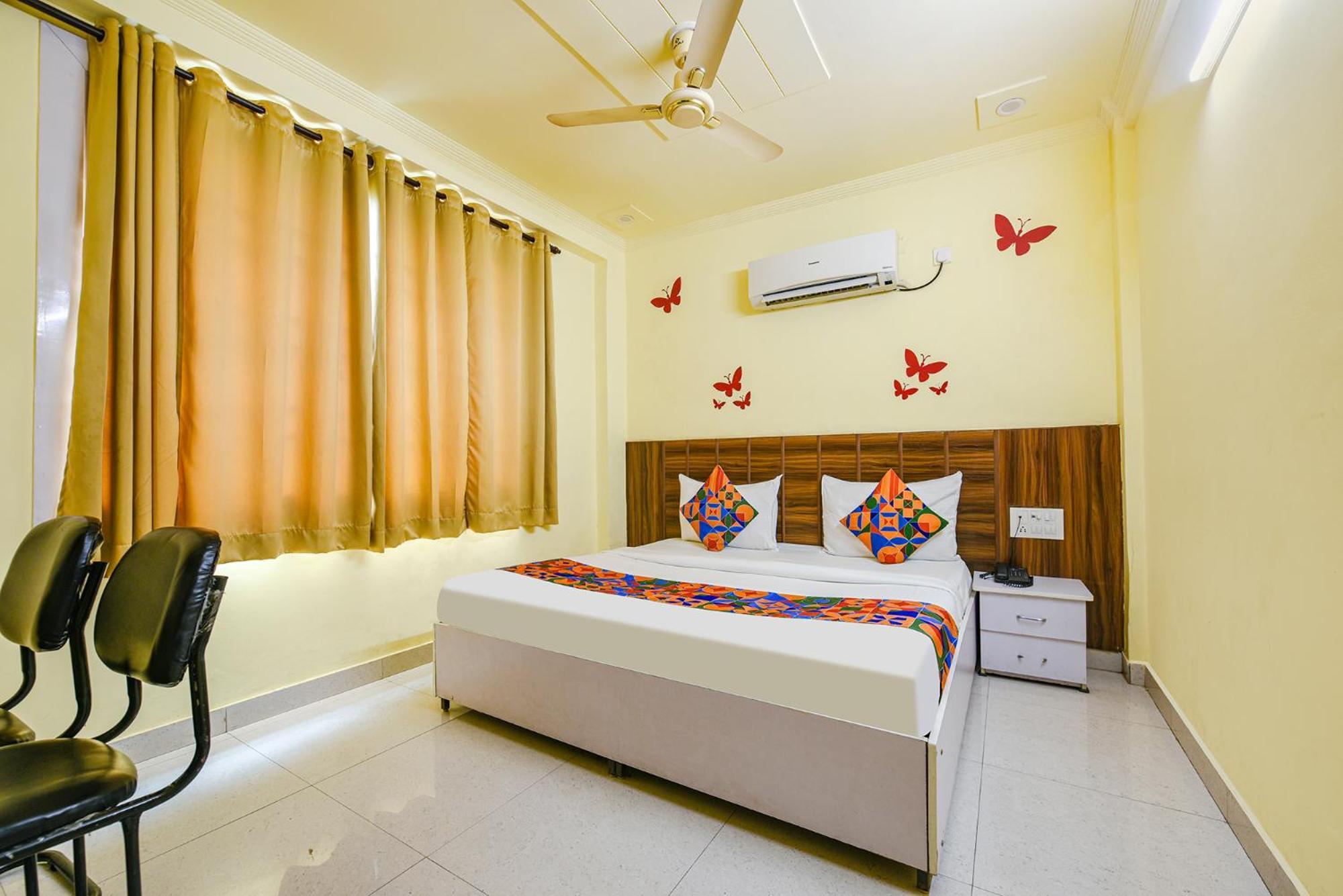 Fabhotel Ishtara Auberge - Nr Yashobhoomi Convention Centre New Delhi Extérieur photo