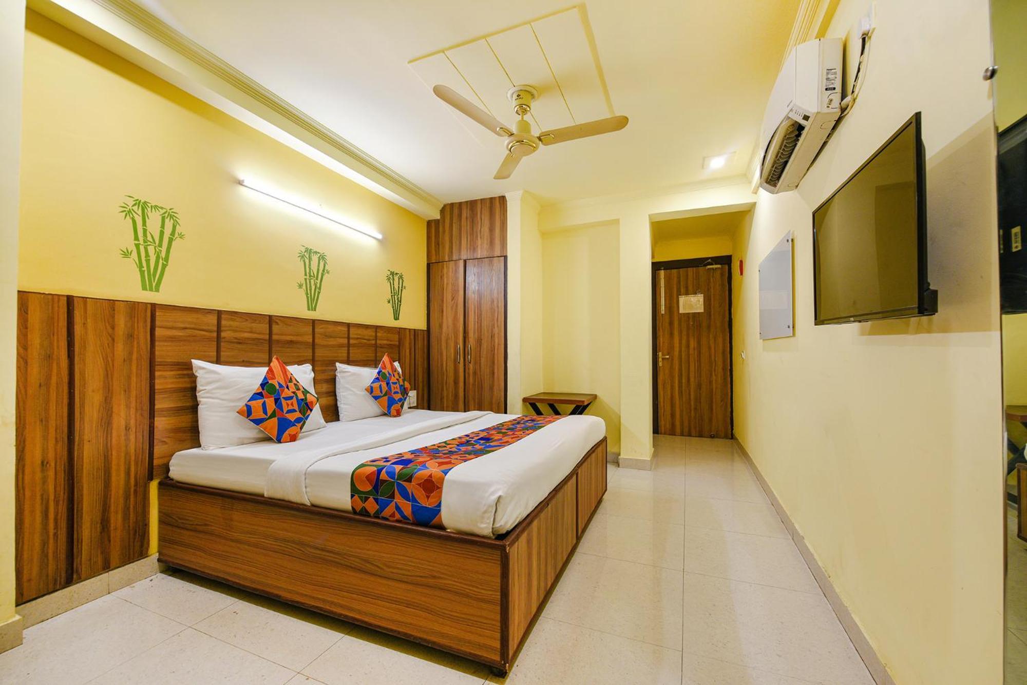 Fabhotel Ishtara Auberge - Nr Yashobhoomi Convention Centre New Delhi Extérieur photo